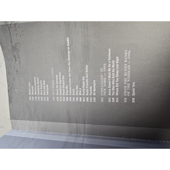 Hal Leonard Nirvana - The Albums Piano, Vocal, Guitar Songbook - Picture 3 of 8